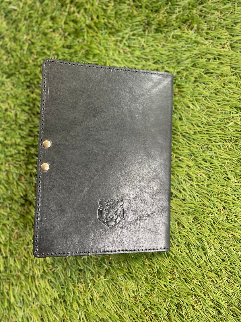 Handmade leather scorecard holder - club model. 