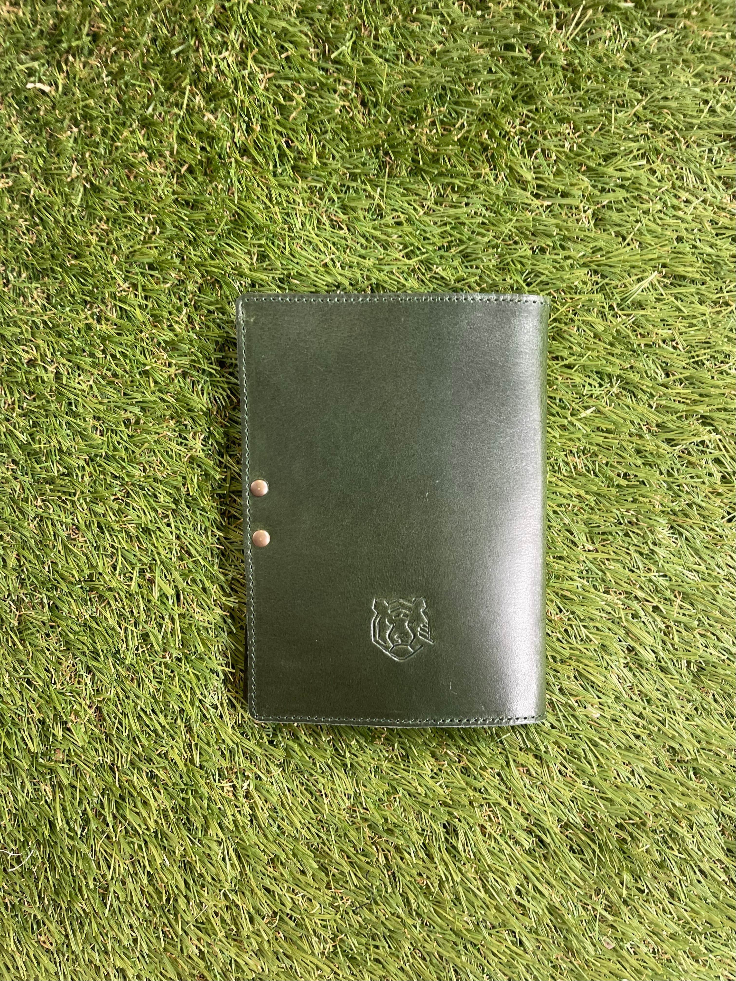 Handmade leather scorecard holder - club model. 