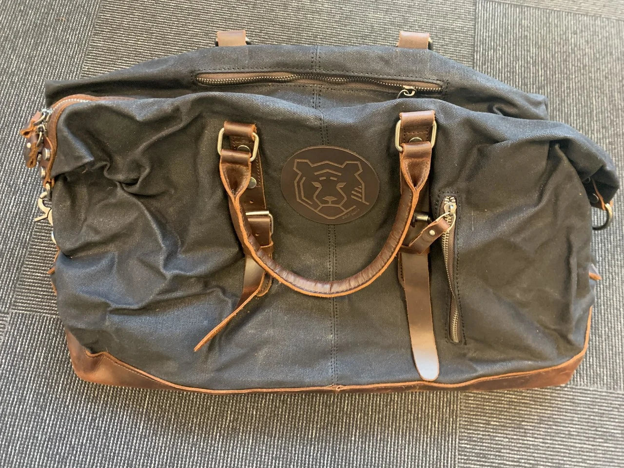 Wochenendtasche mit Personalisierung – Kohlegrau